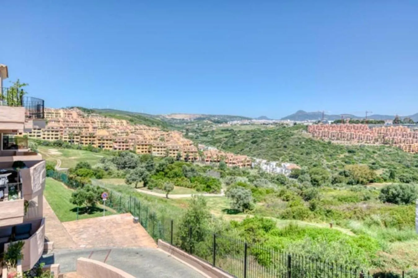 Wonderful 2 Bedroom Apartment Manilva 0*,