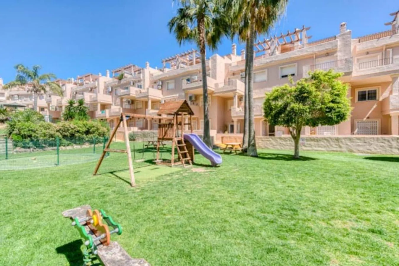 Wonderful 2 Bedroom Apartment Manilva