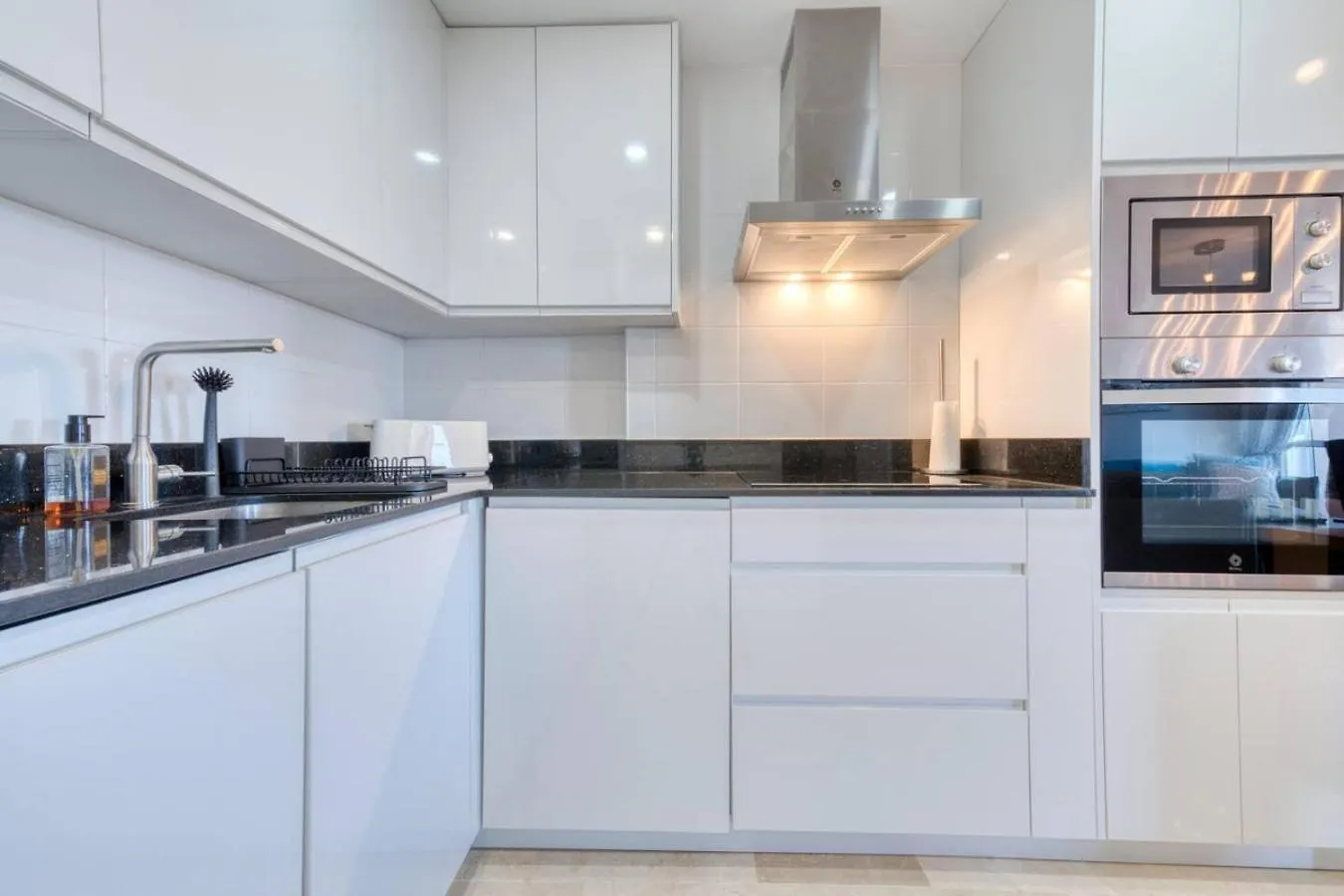 Wonderful 2 Bedroom Apartment Manilva
