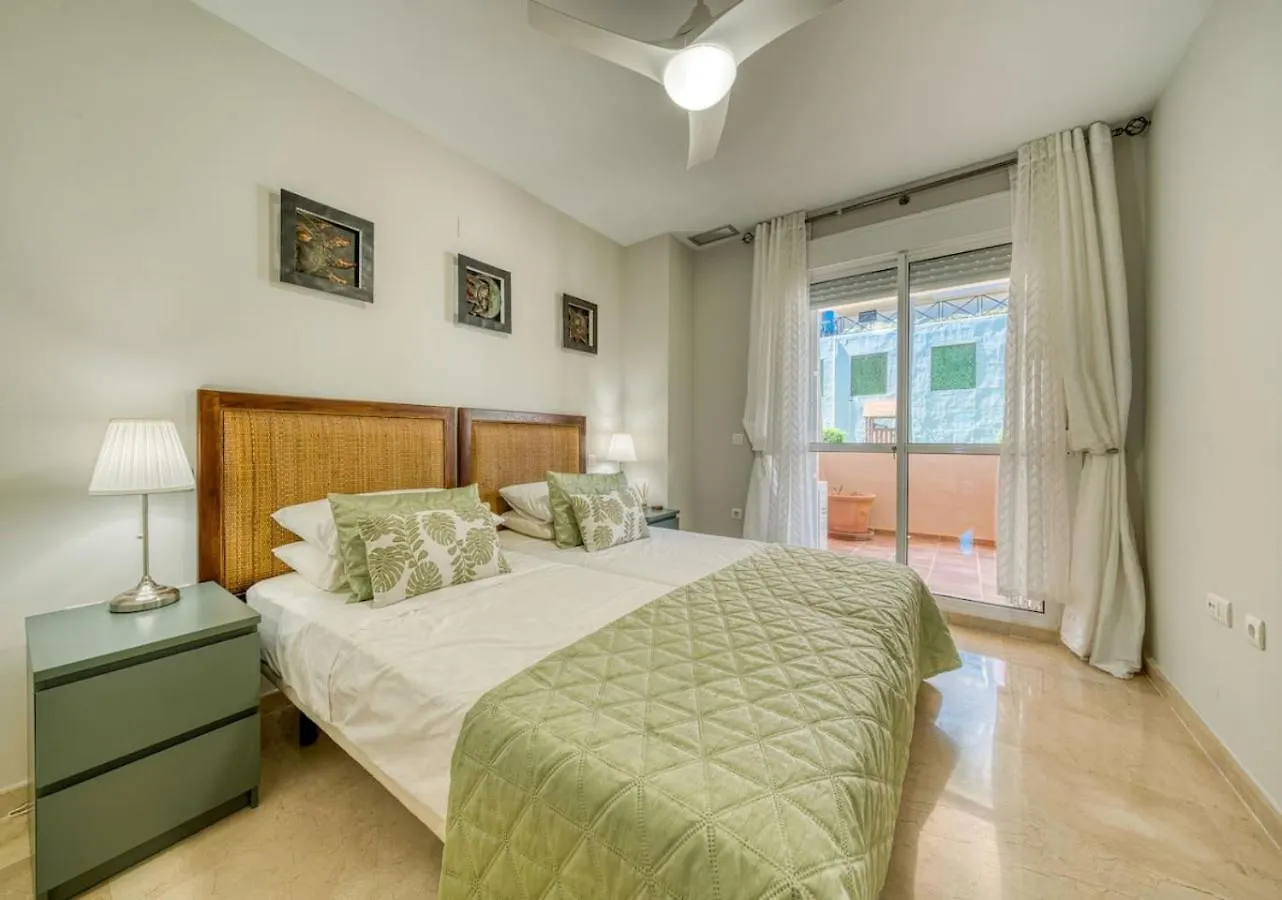 Wonderful 2 Bedroom Apartment Manilva