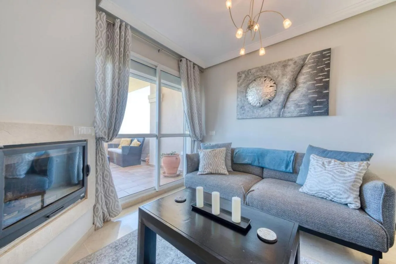 Wonderful 2 Bedroom Apartment Manilva Spanje