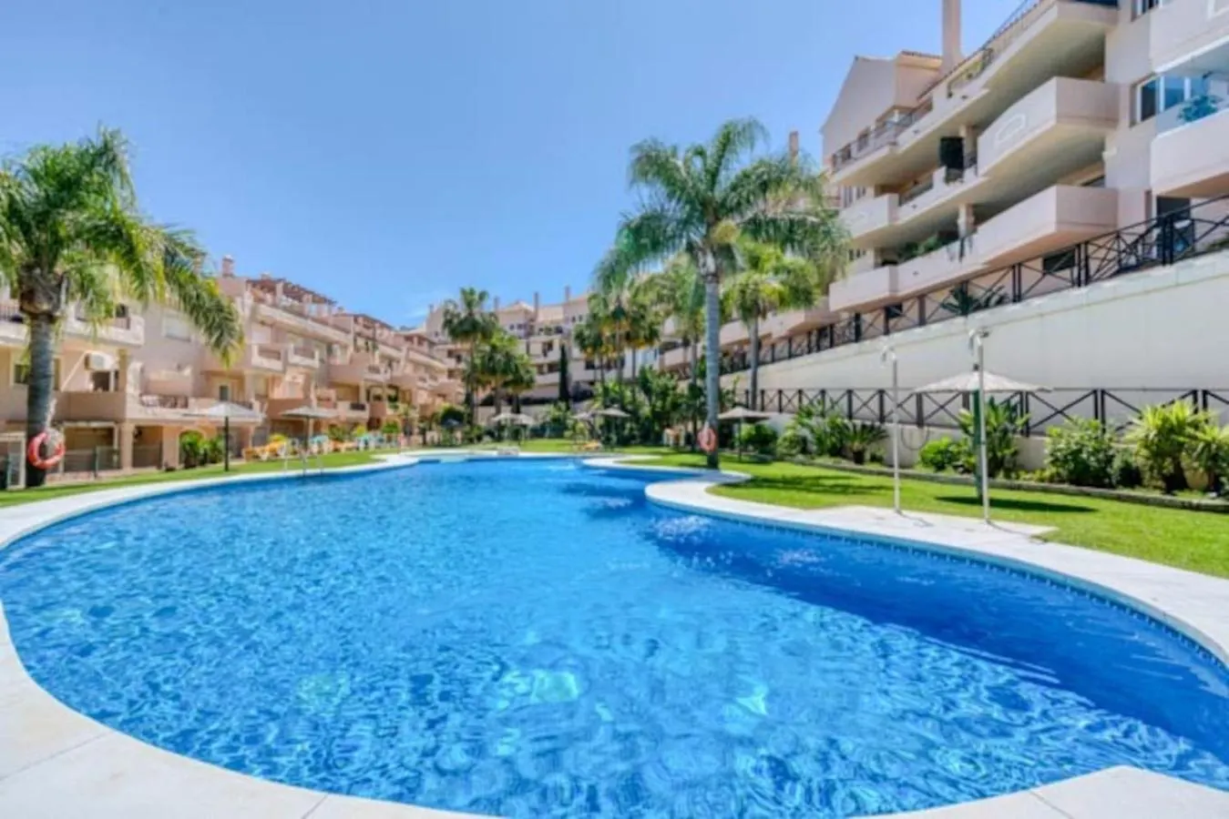 Wonderful 2 Bedroom Apartment Manilva